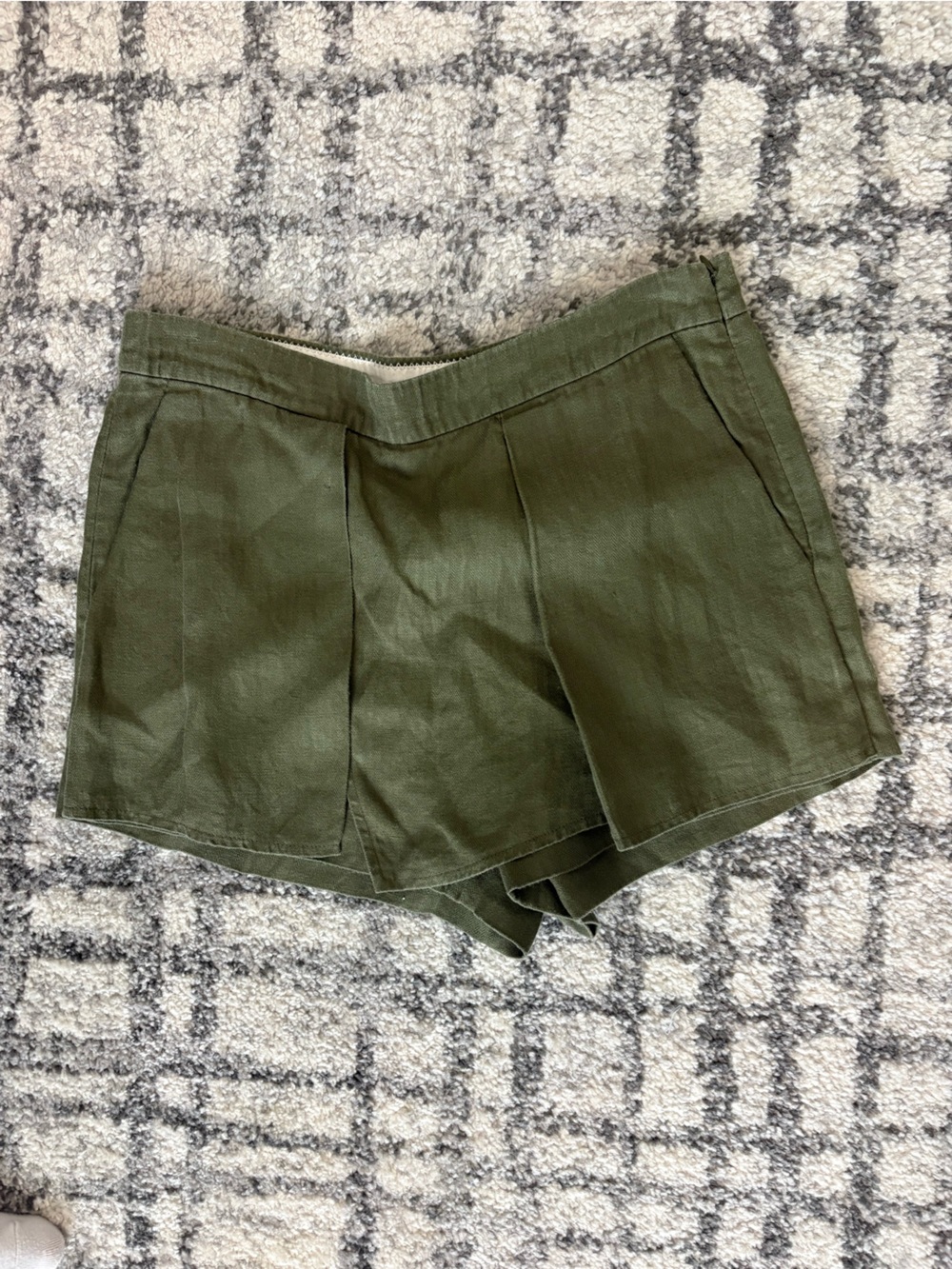 J. Crew Olive Green Women’s High-Rise Linen Shorts